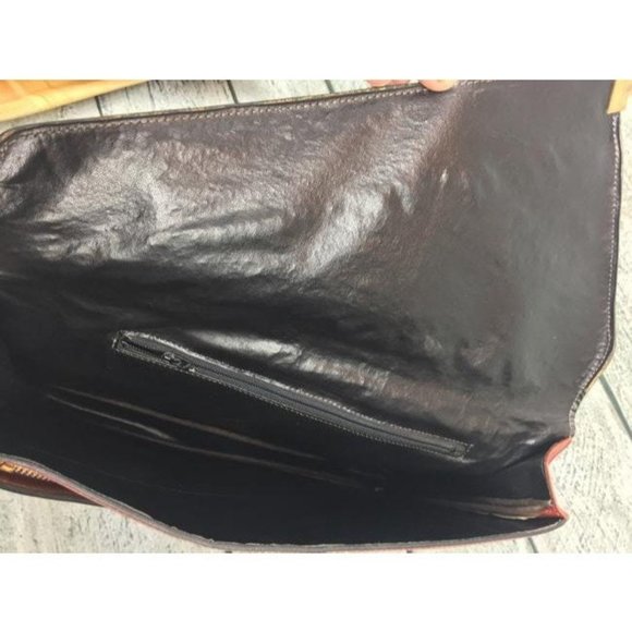 Anne Klein Vintage British Tan or Cognac Asymmetrical Envelope - Picture 9 of 10